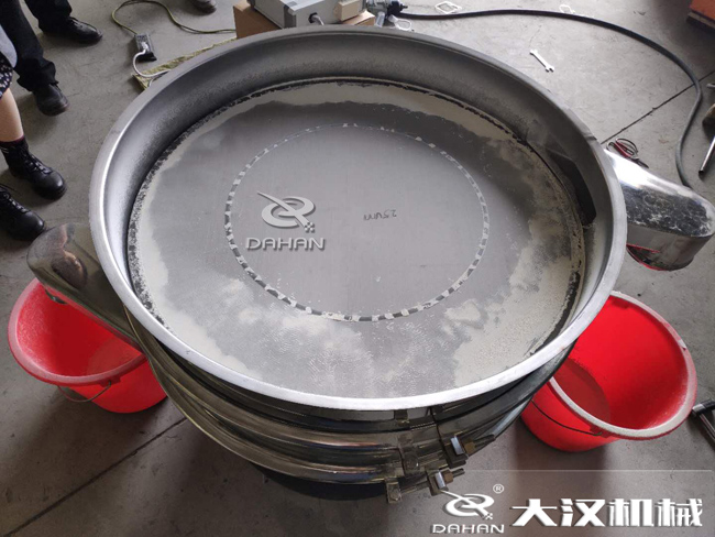 篩分過(guò)程中帶有水分的物料會(huì)影響篩分效果嗎？