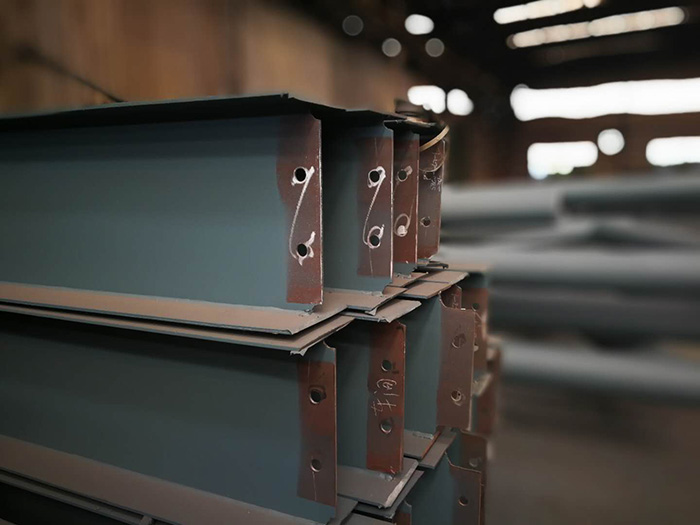 H型鋼梁、格構(gòu)柱